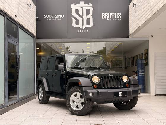 JEEP WRANGLER 3.8 UNLIMITED SPORT 4X4 CAPOTA DUPLA V6 GASOLINA 4P AUTOMÁTICO